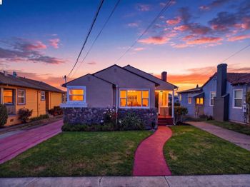2327 Maywood Ave
