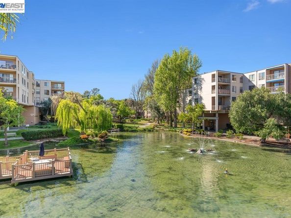 430 N Civic Dr 208, Walnut Creek CA 94596