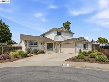 34390 Thornhill Ct.