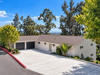 1069 Central Blvd
