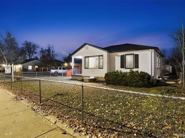 Undisclosed Address #1712388, Englewood CO 80110