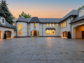 5 Churchill Drive