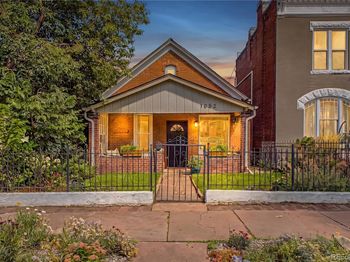 1052 Lipan Street