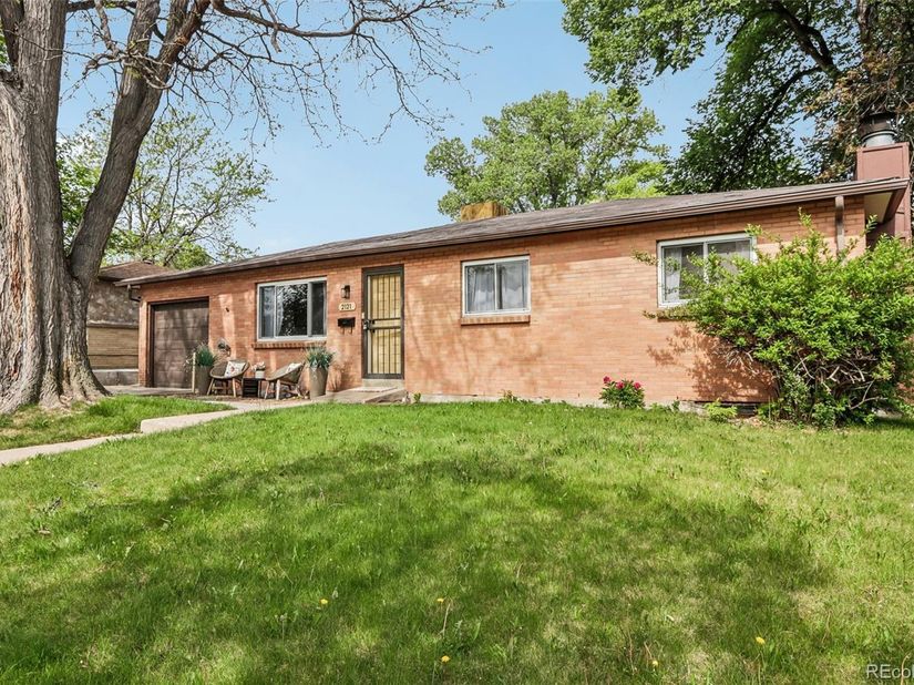 2121 S Lowell Boulevard, Denver CO 80219