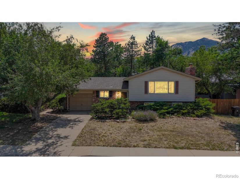 915 Yale Road, Boulder CO 80305