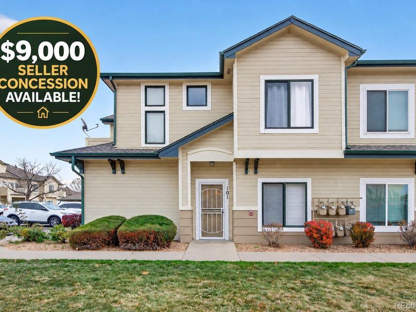 8707 E Florida Avenue 101, Denver CO 80247