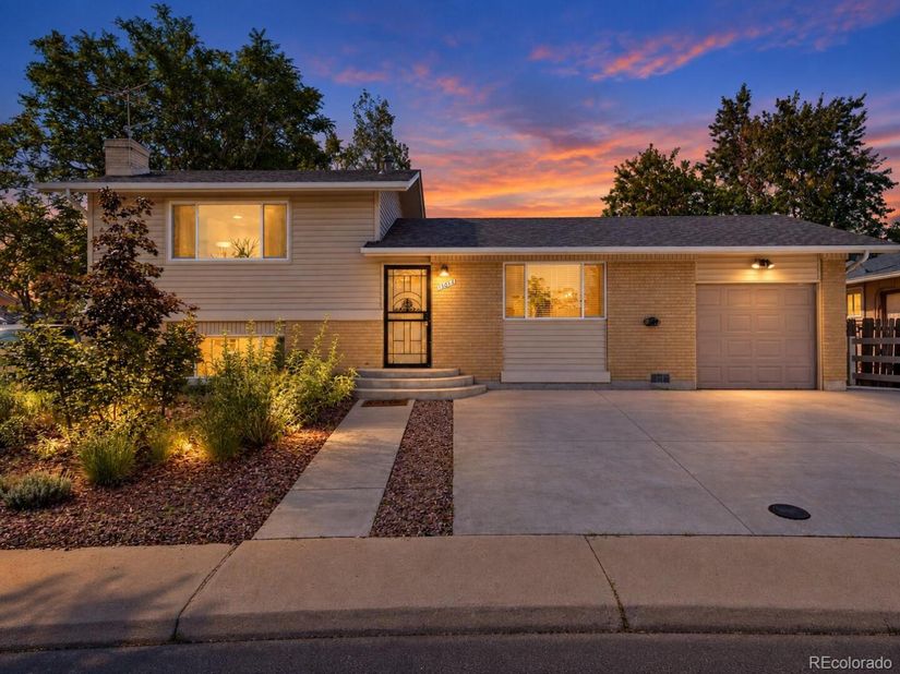 15014 E 54th Avenue, Denver CO 80239