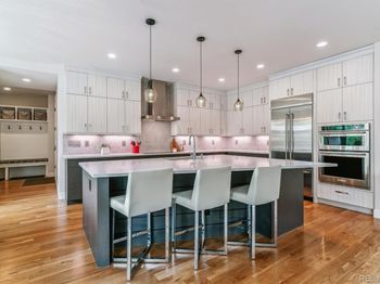 4274 E Dickenson Place