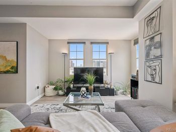 300 W 11th Avenue