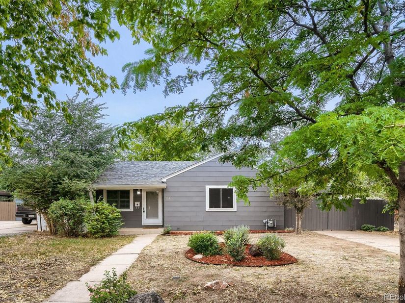 755 Newark Street, Aurora CO 80010