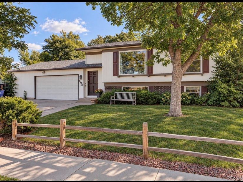 698 S Moline Street, Aurora CO 80012