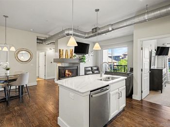 10111 Inverness Main Street