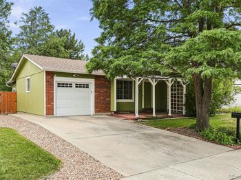 8530 W 88th Place