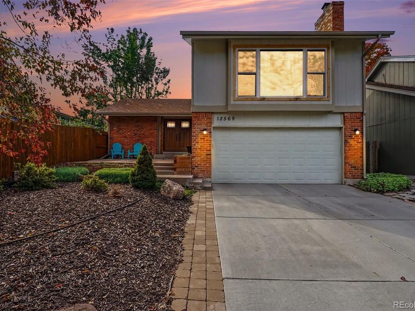 12569 E Bates Circle, Aurora CO 80014