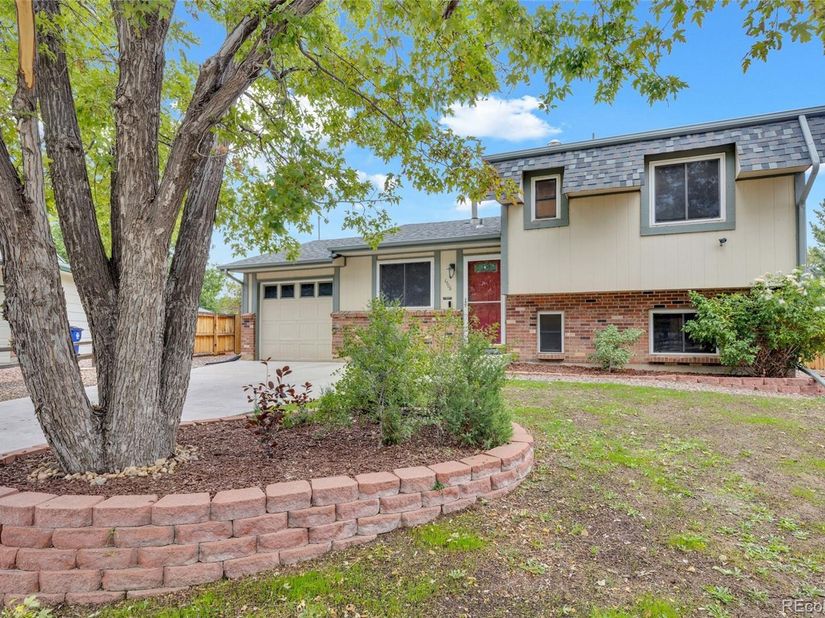 1706 S Memphis Street, Aurora CO 80017