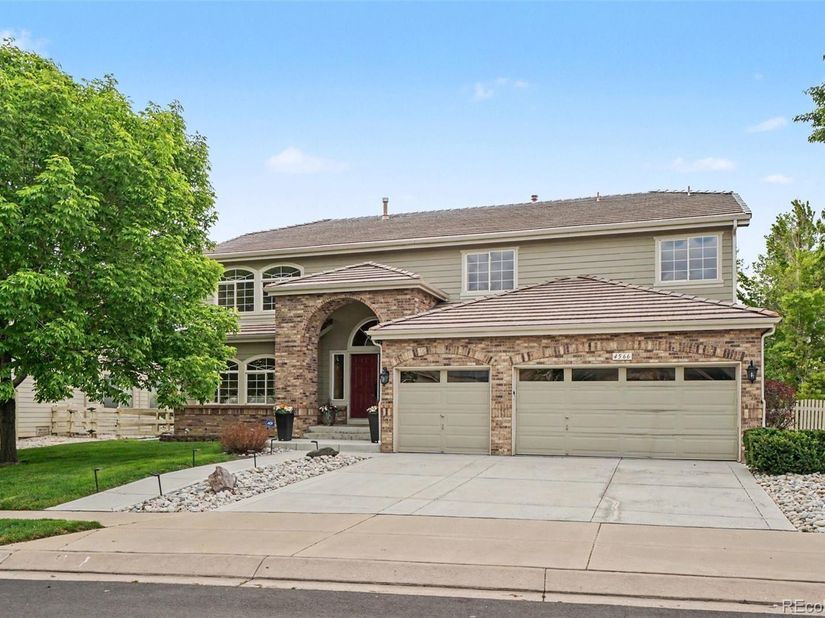 4566 Castle Circle, Broomfield CO 80023