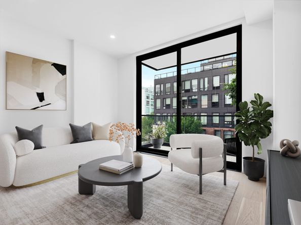 33-10 38th Avenue 303, Queens NY 11101