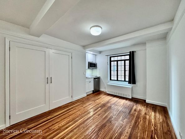 25 Tudor City Place 1910, New York NY 10017