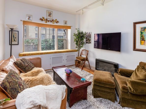 179 East 78th Street 2B, New York NY 10021