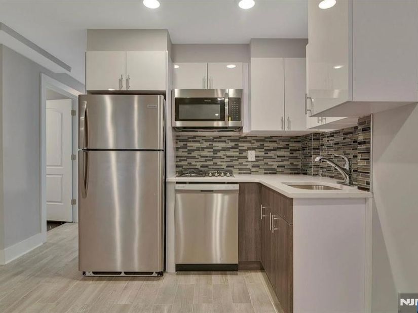 55 Wayne Street, Jersey City NJ 07302