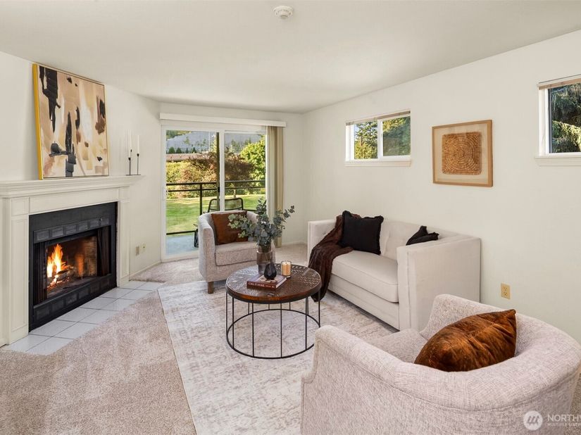 10838 E Riverside Drive C203, Bothell WA 98011