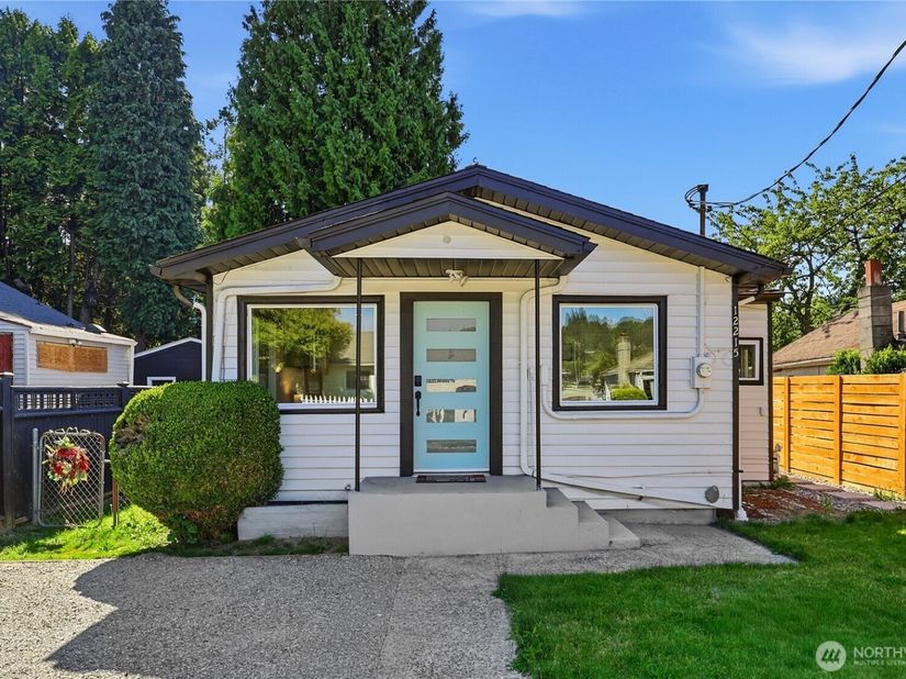 12215 44th Avenue S, Tukwila WA 98178
