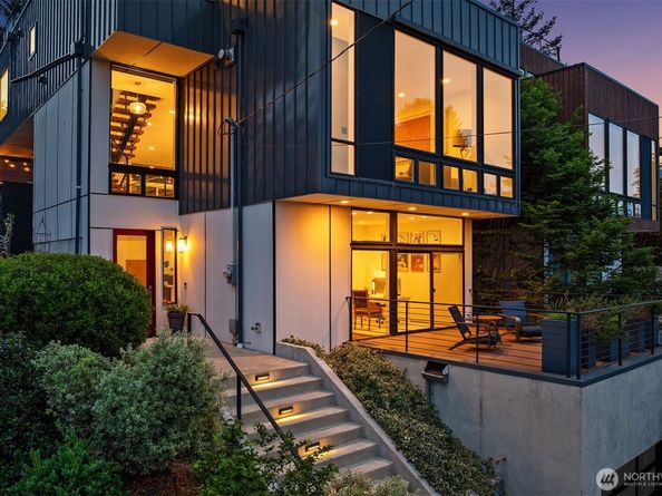 431 26th Avenue E, Seattle WA 98112