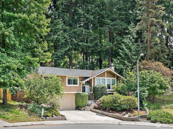 17117 NE 84th Street, Redmond WA 98052