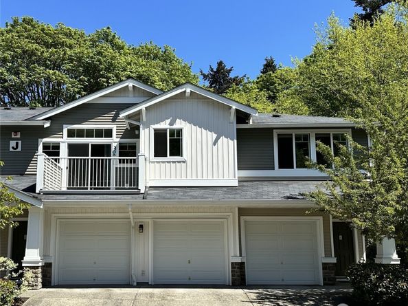 21048 40th Place S J4, SeaTac WA 98198