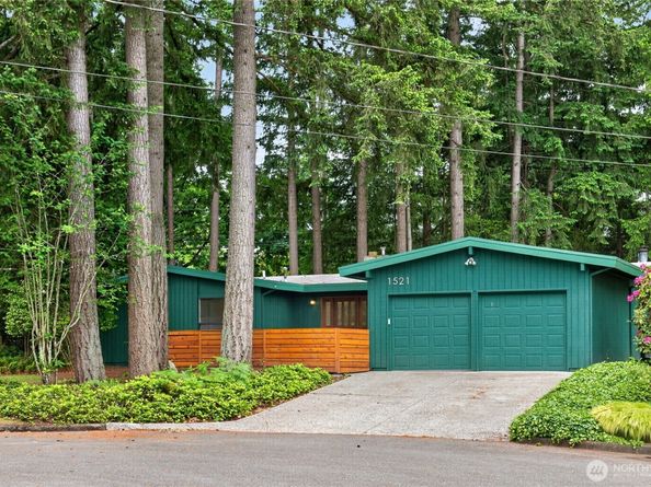 1521 150th Avenue SE, Bellevue WA 98007