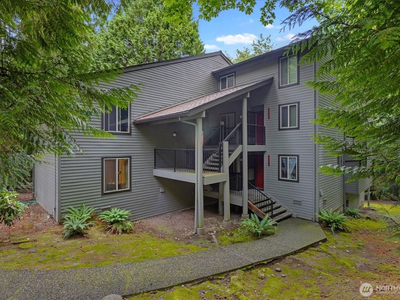 8130 145th Court NE 8A, Redmond WA 98052