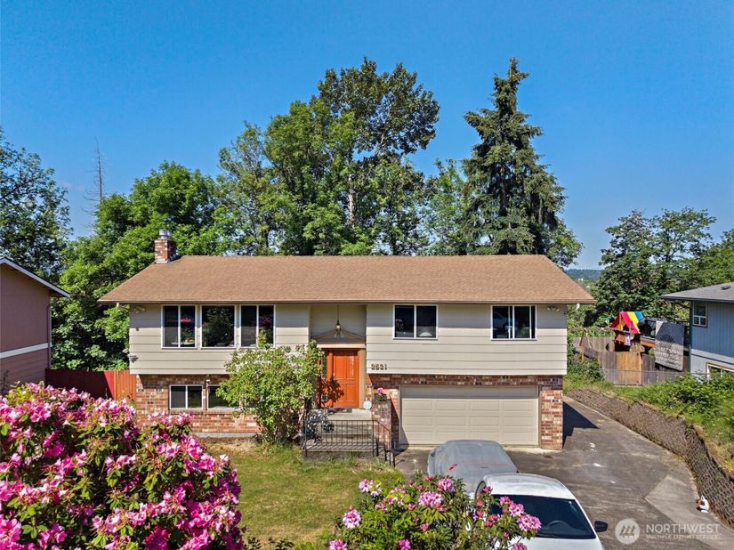 2521 Talbot Crest Drive S, Renton WA 98055