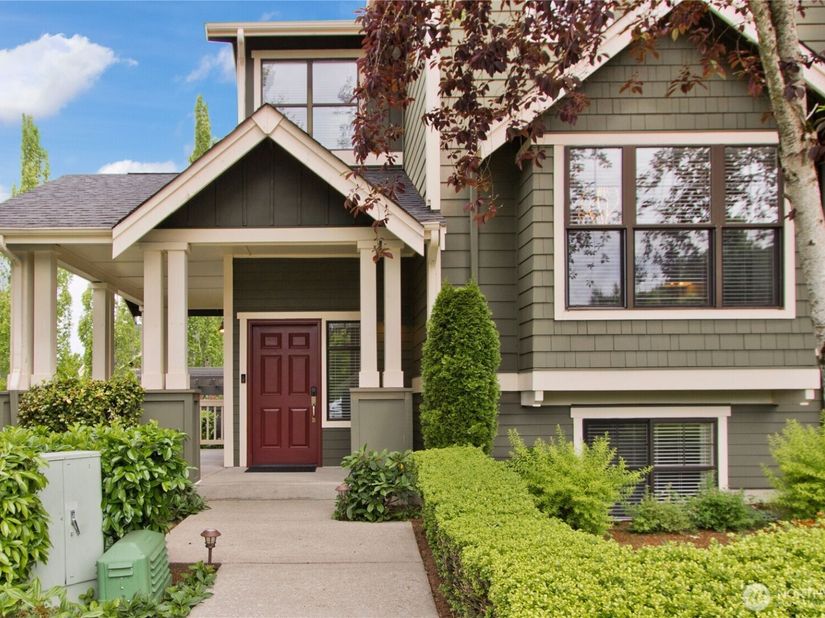 1843 NE Kenyon Court, Issaquah WA 98029