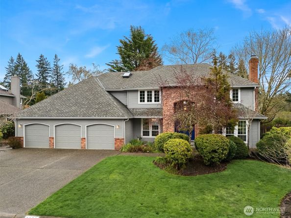 2122 221st Place NE, Sammamish WA 98074