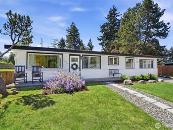 1615 N 196th Place
