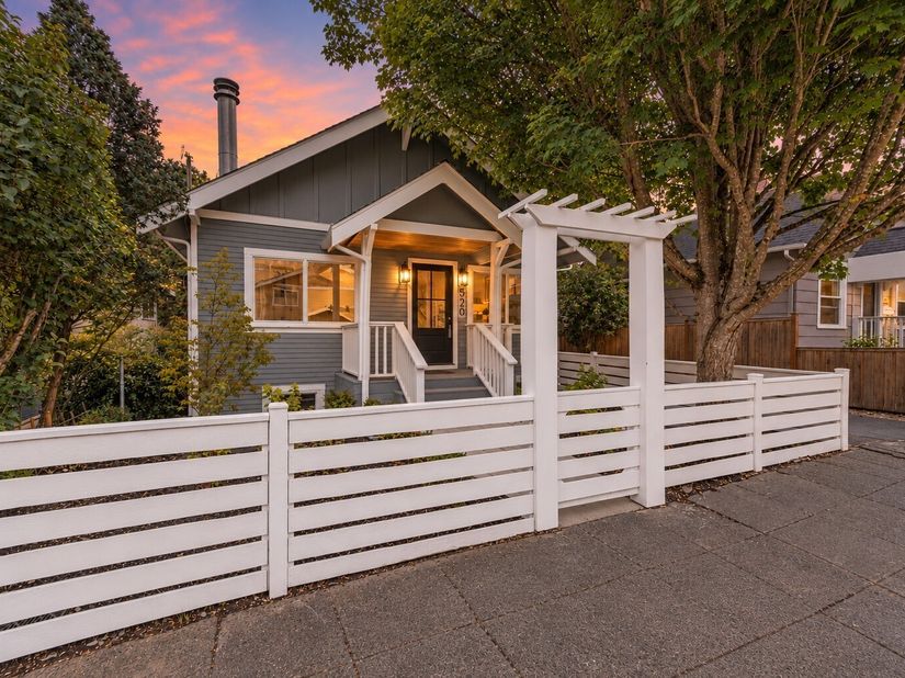 520 30th Avenue E, Seattle WA 98112