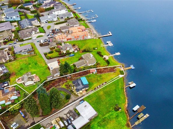 5104 NW Sammamish Road, Issaquah WA 98027