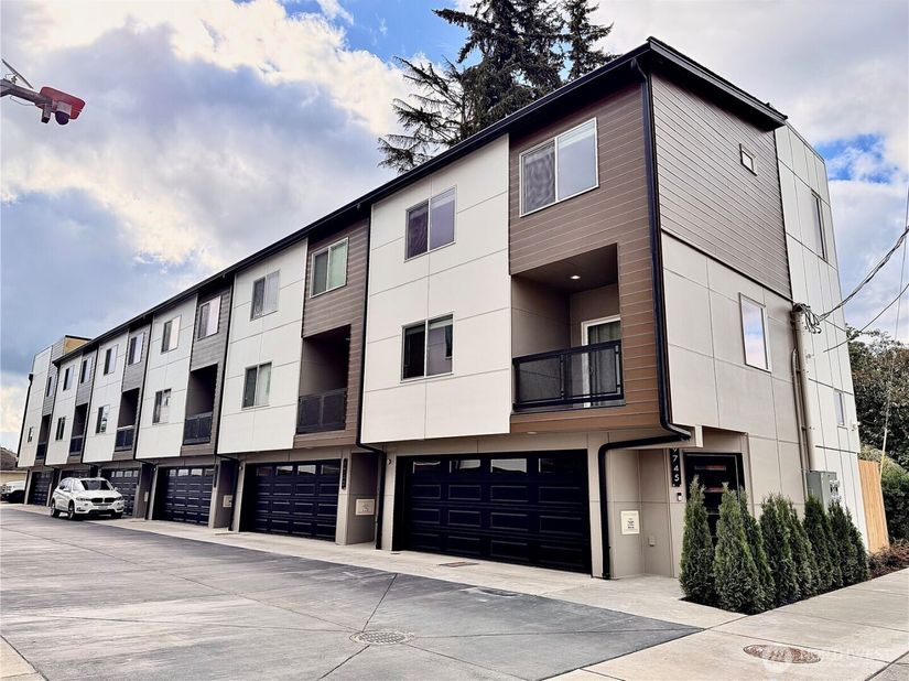 9725 4th Avenue W, Everett WA 98204