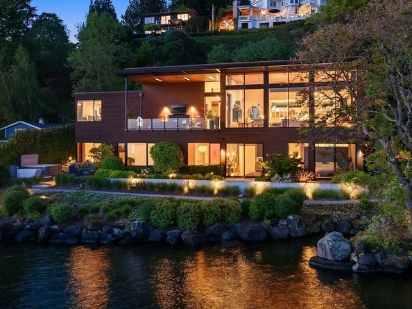 4041 W Mercer Way, Mercer Island WA 98040