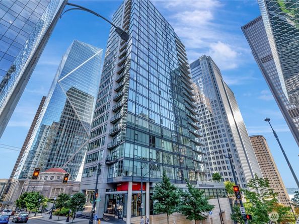 909 5th Ave 502, Seattle WA 98104