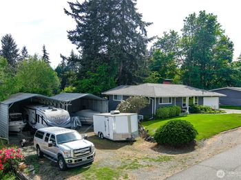 1812 74th Street SE