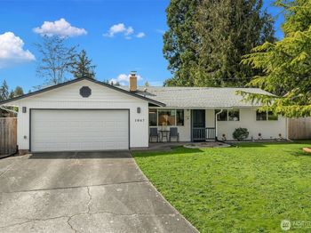 1067 Anacortes Avenue NE