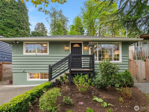 2011 NE 97th Street, Seattle WA 98115