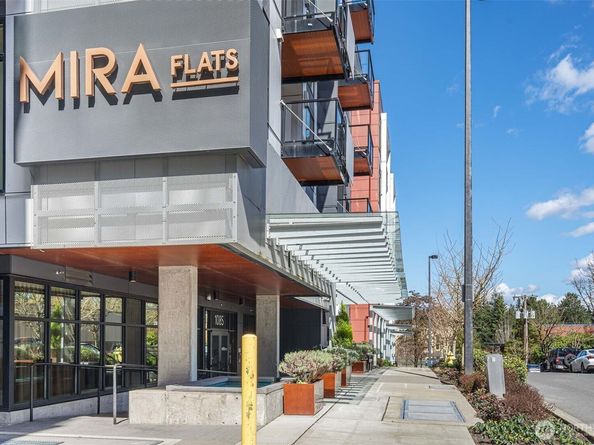 1085 103rd Avenue NE 617, Bellevue WA 98004