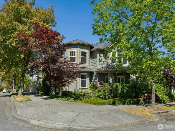 2411 30th Avenue NE, Issaquah WA 98029