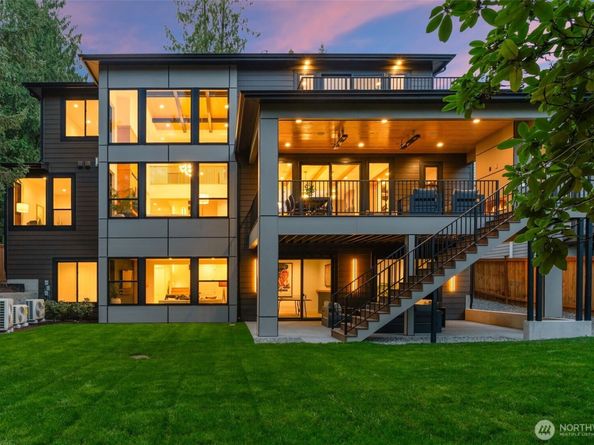 11021 NE 14th Street, Bellevue WA 98004
