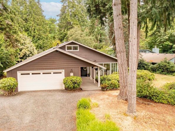 10761 Bill Point Crest NE, Bainbridge Island WA 98110
