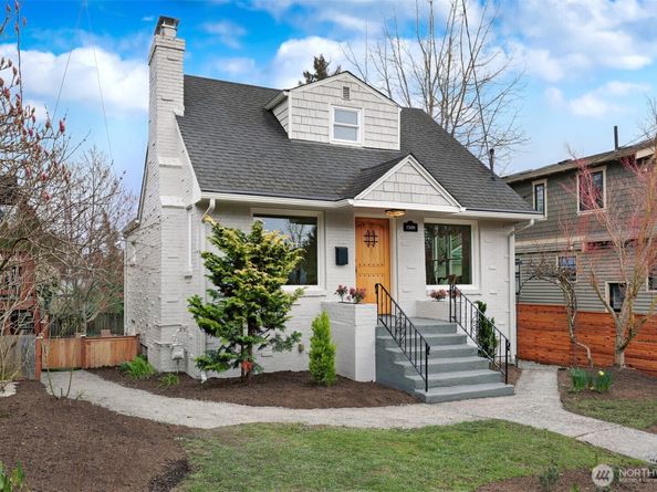 7506 Dibble Avenue NW, Seattle WA 98117