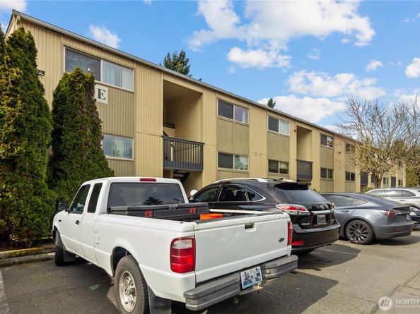 31003 14th Avenue S E12, Federal Way WA 98003