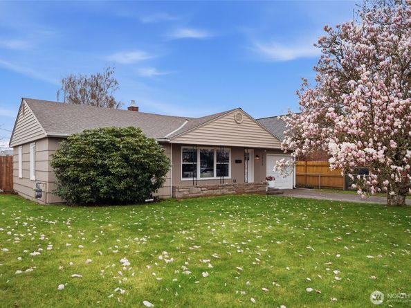 2012 Nipsic Avenue, Bremerton WA 98310